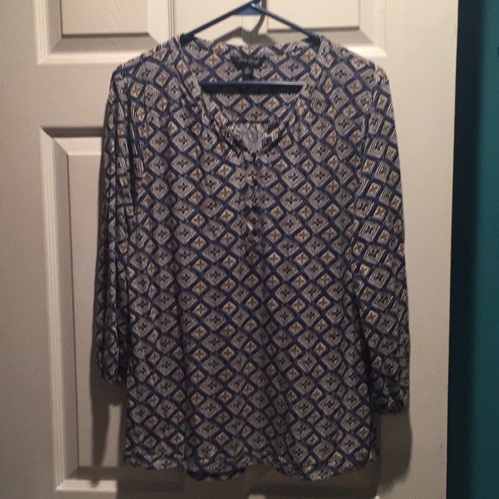 Ladies Lucky Brand pull over blouse. Size XL.